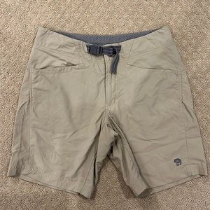 Mountain HardWear shorts